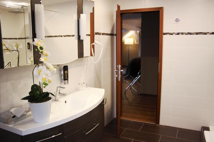 Hotel Promenadenhof Weissensee  Bagian luar foto